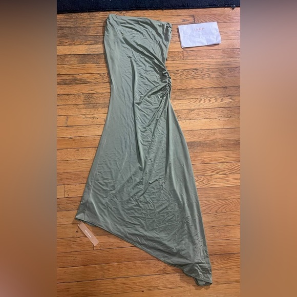 Reformation Atland in Artichoke Green - sold out and rare - small - Picture 3 of 3